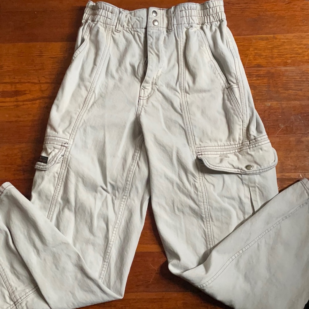 BDG cargo type pants. 4 pockets